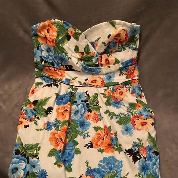 Vintage 2000s Beautiful Torrid Floral Mini Dress - Picture 7 of 12